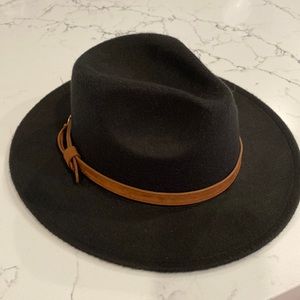 Western inspired black felt hat